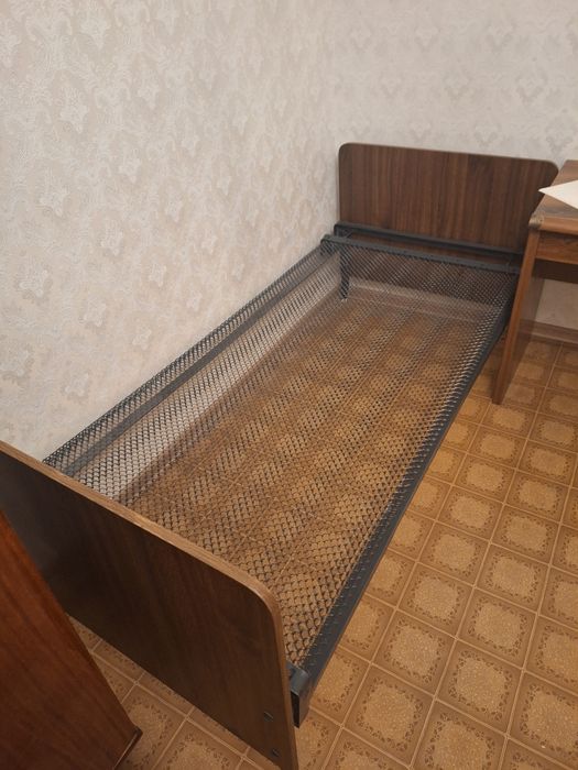 Продам кровать б/у