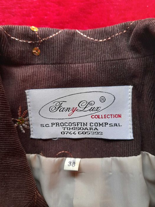 Sacou dama, de gala, catifea maro cu broderie cu paete, captusit, M