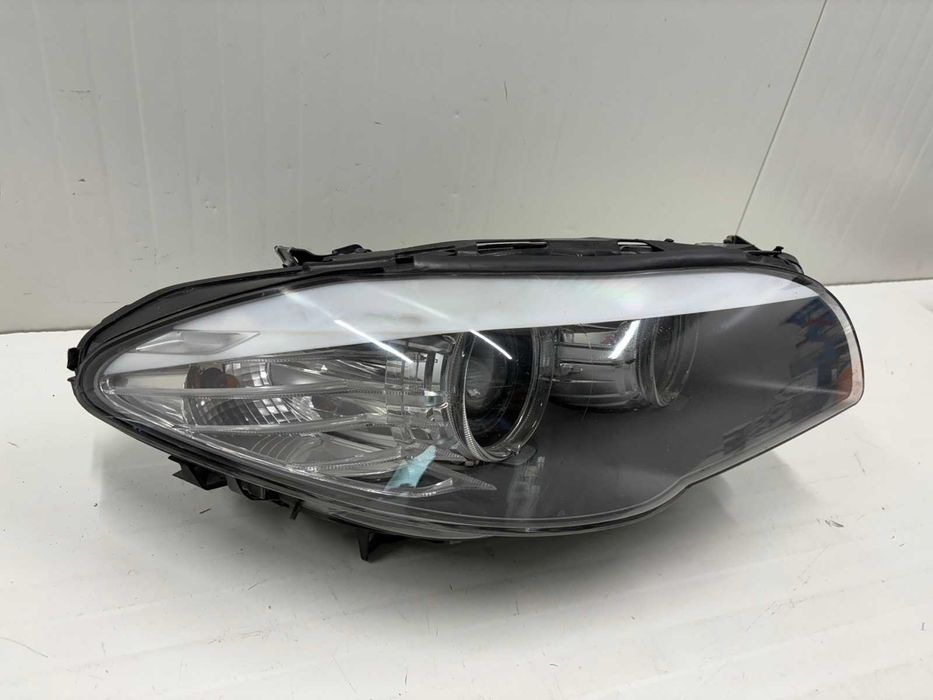 Десен фар за БМВ Ф10 Ф11 BMW F10 F11 Н7