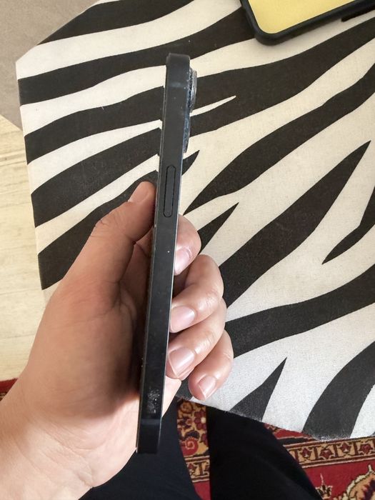 Продам Айфон 13 128гб