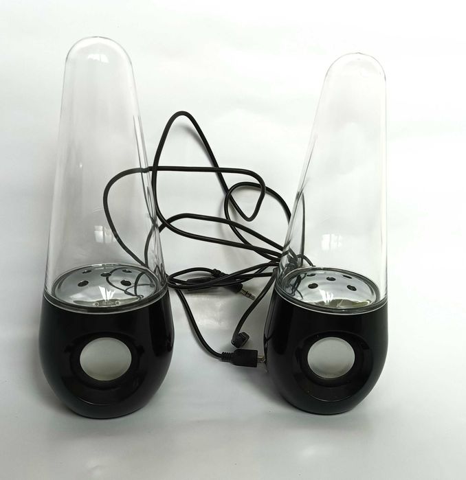 Светещи водни тонколони