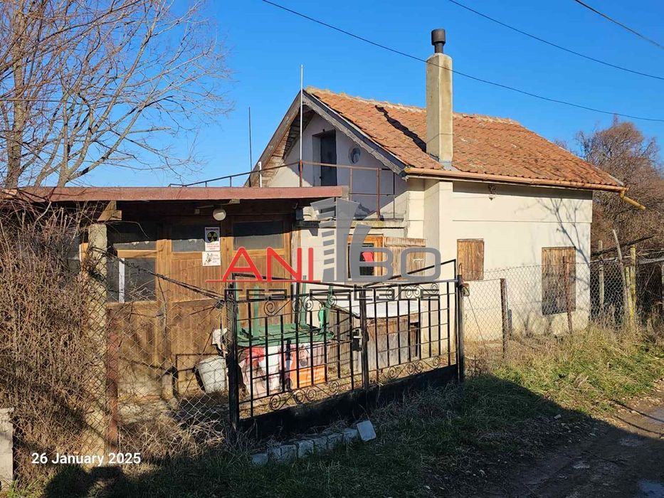 Къща в Варна-м-т Боровец - север площ 40 цена 140000