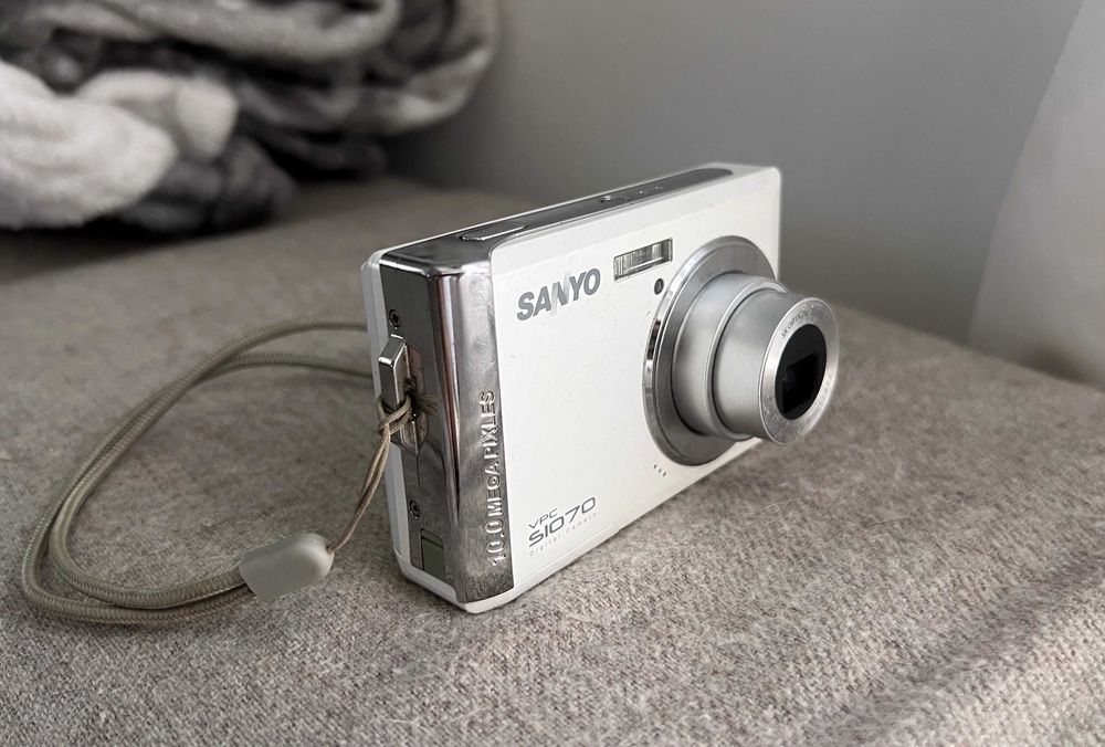Aparat foto digital Sanyo VPC-S1070EX 10MP compact defect pentru piese