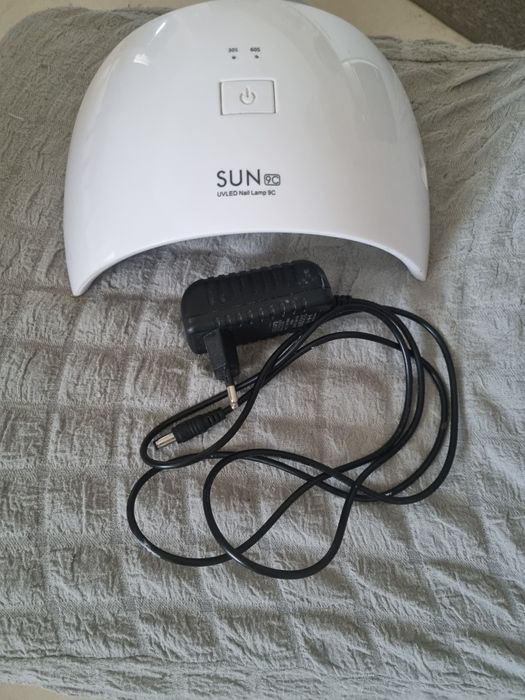 Ув лампа за маникюр