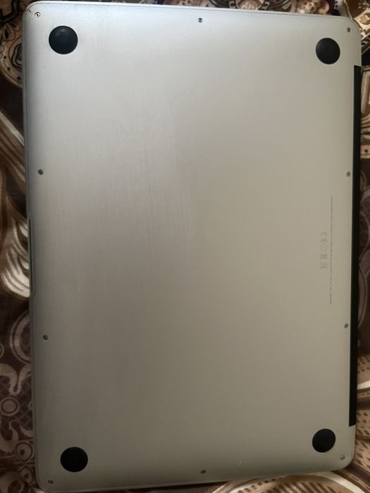Macbook air 13 early 2015 stare impecabila