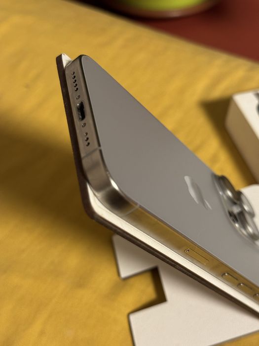 Iphone 15 pro без ремонта акум 91%