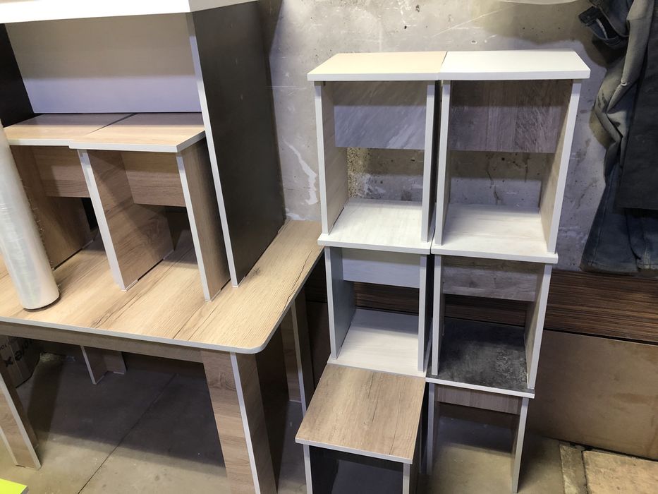 Продам новые кухонные табуретки