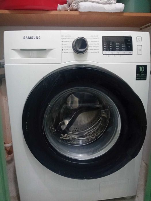 Închiriez apartament, confort 1, micro 9