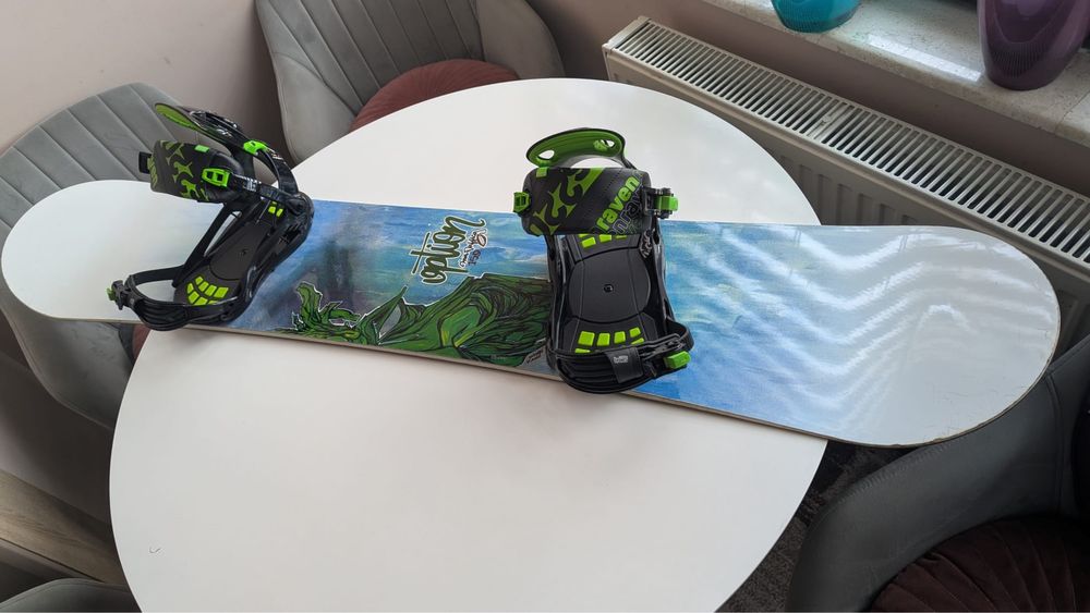 Option Chris Dufficy Pro Model Snowboard 2007 cu legături Raven.