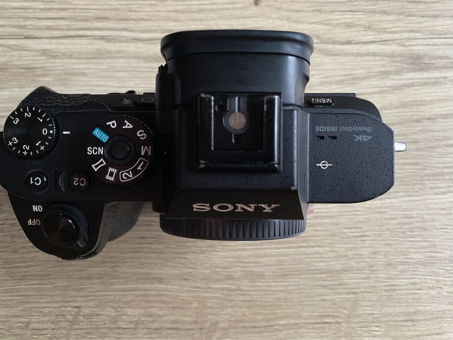 Sony A7S II + 64GB карта памет + 7 батерии