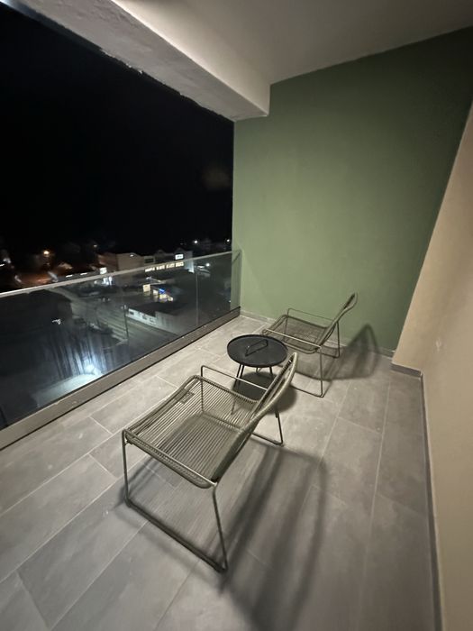 Inchiriez apartament 2 camere tip studio centru zavoi parc