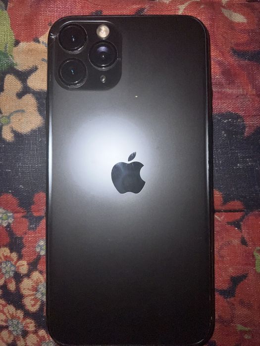 Iphone 11 pro qora