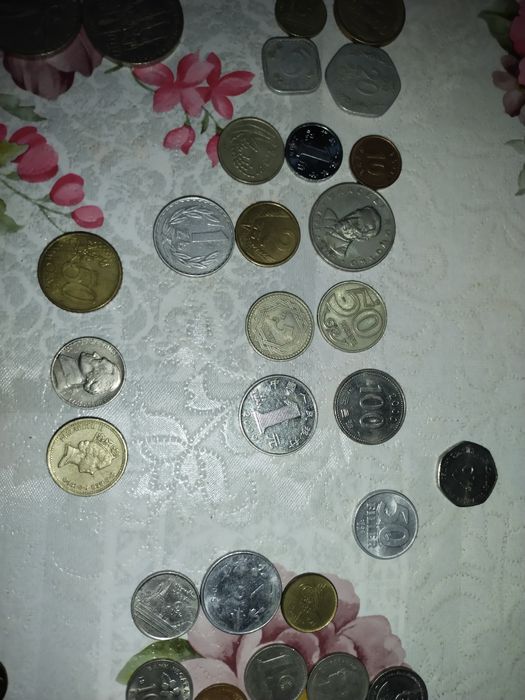 Срочно коллекция монет своя