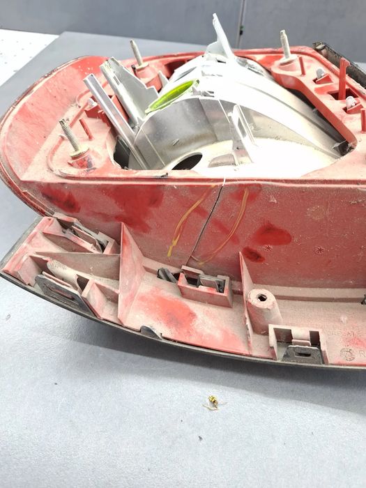 Lampa / Tripla stop dreapta pe aripa 190398 DEFECT Audi A4 1995