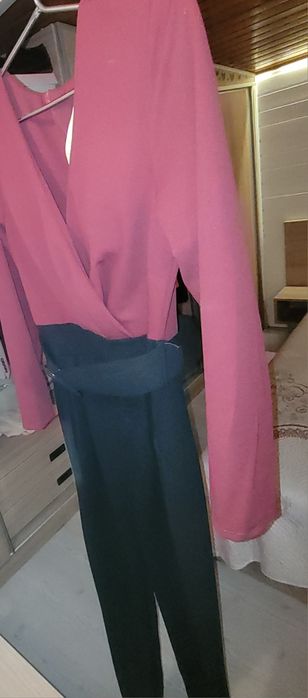 Salopeta eleganta visiniu cu negru -cu curea neagra in talie