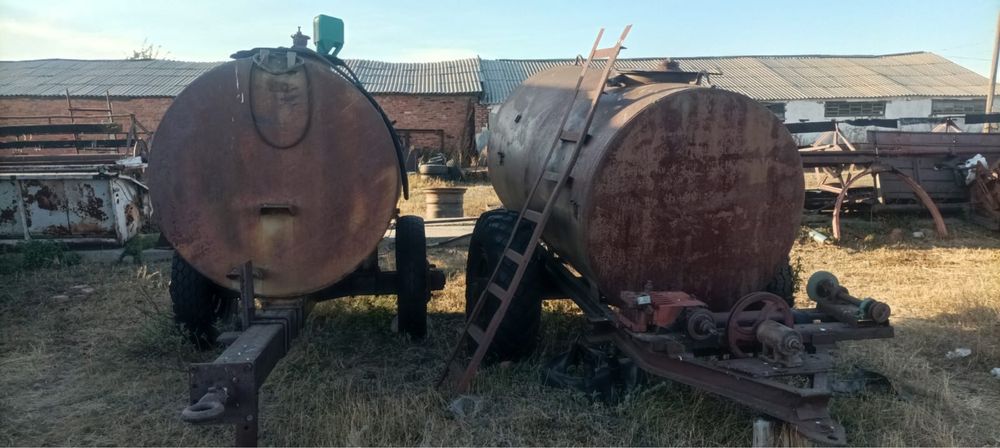 Бочка водораздатчик 3 куба