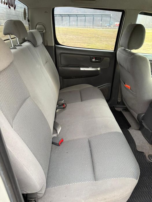 Toyota hilux 2.5 /144 cp