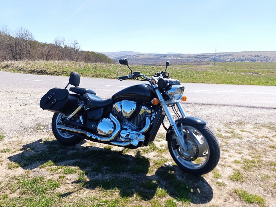 Vând Honda VTX 1800
