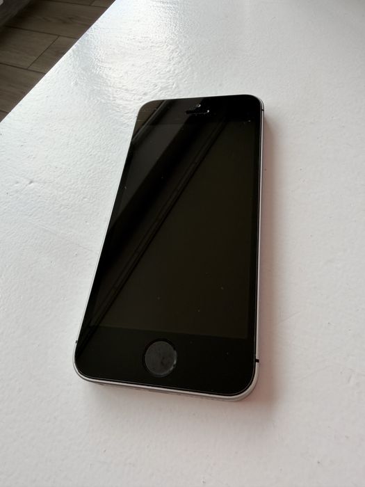 Vând Iphone SE 32gb