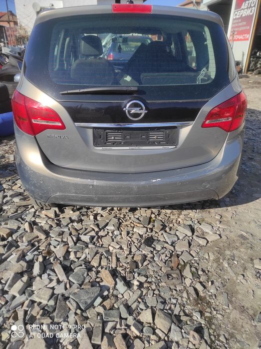 Opel Meriva 1.4 2011 На Части