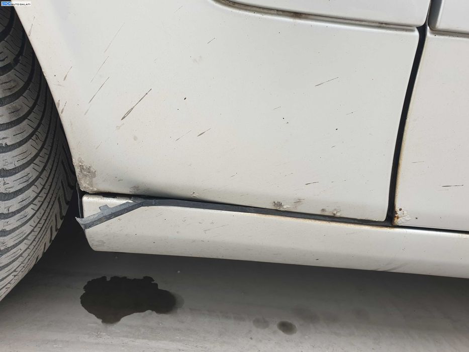 Aripa Stanga Fata cu Imperfectiuni Mercedes Clasa E Class W211 2002 - 2009 Culoare 744 [K8375]