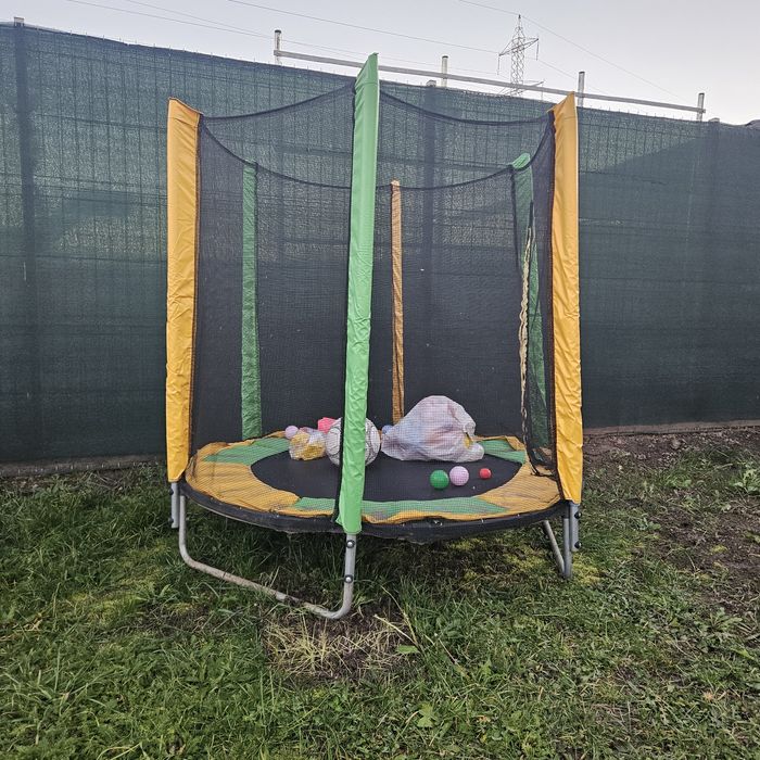 Trambulina pentru copii