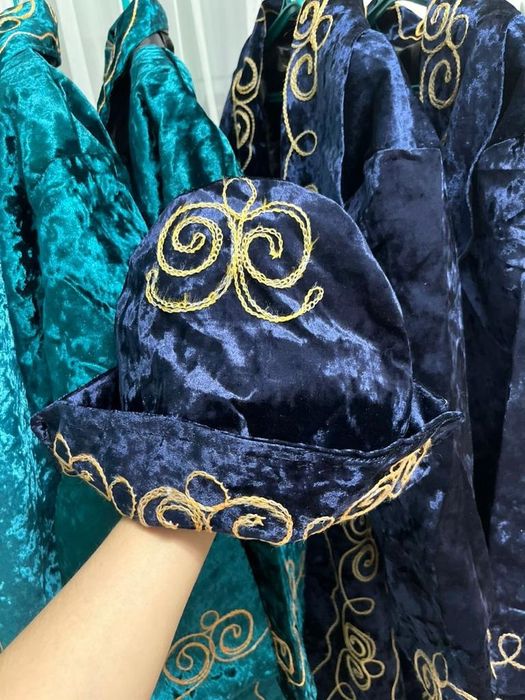 Продам шапан новые