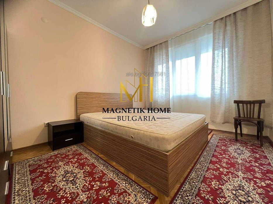 Дава се под наем Тристаен апартамент в Бургас, Център - 102 кв.м за 510 € - Снимка #12