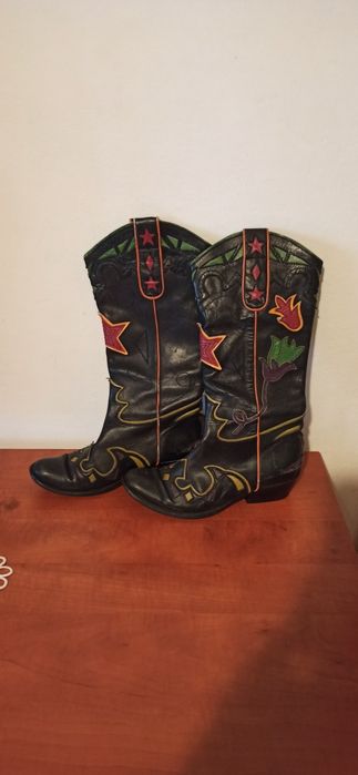 Oferta cizme piele naturala cu motive florale 38