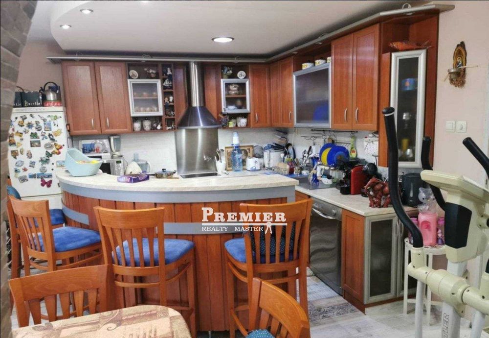 Продава се Къща в с. Кошарица, Област Бургас - 350 кв.м за 858 €/кв.м - Снимка #3