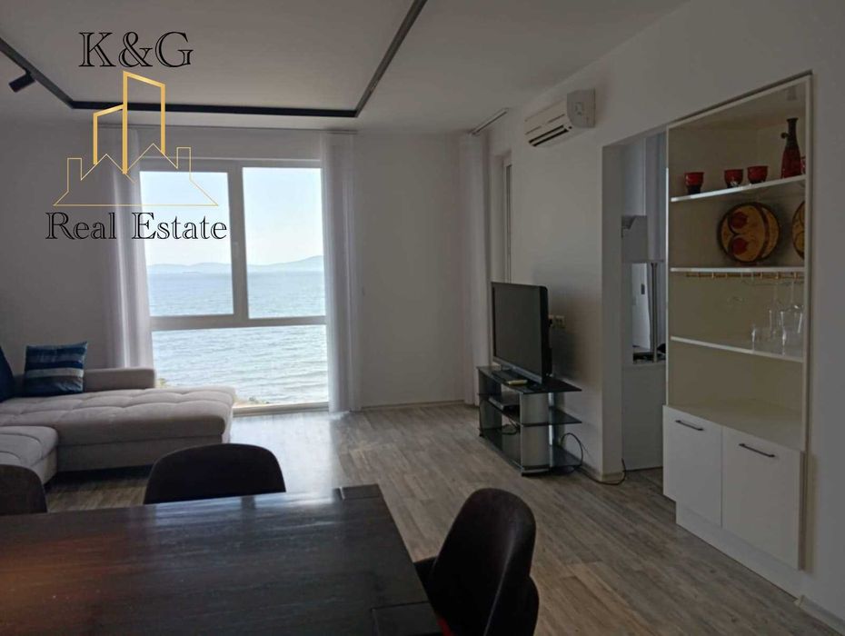 Продава се Тристаен апартамент в Поморие - 195 кв.м за 1488 €/кв.м - Снимка #1