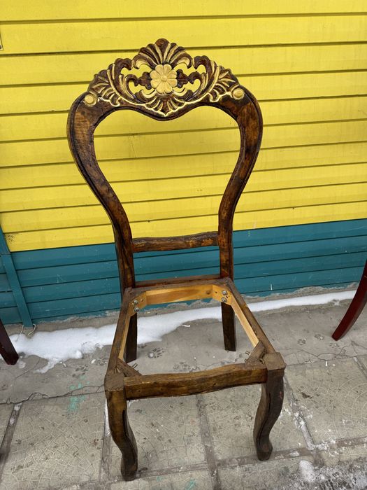 Антиквариатные стулья продам