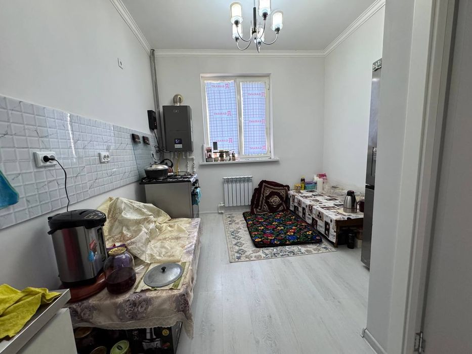 Срочно сотилади 3 хонали кв.