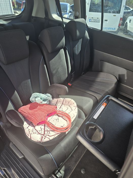 Мазда 5 2012г 2.0 бензин 6+1