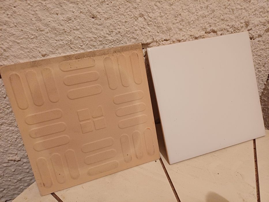 Фаянсови плочки 15 на 15 см