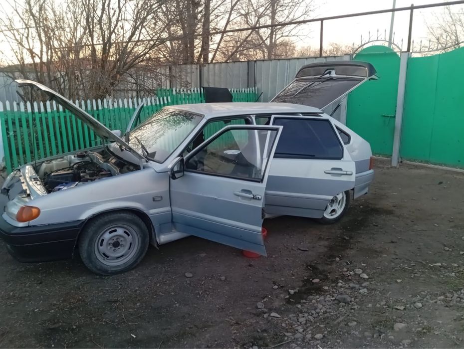 ваз 2114 лада 2005 год