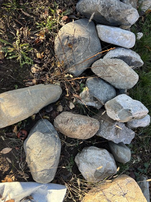 Големи речни камъни