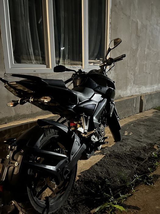 Bajaj pulsar ns200