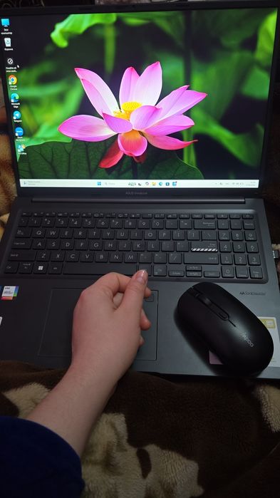 Noutbuk ASUS F1605V I7-1335U/16 GB