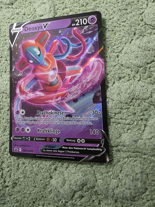Vând carte pokemon