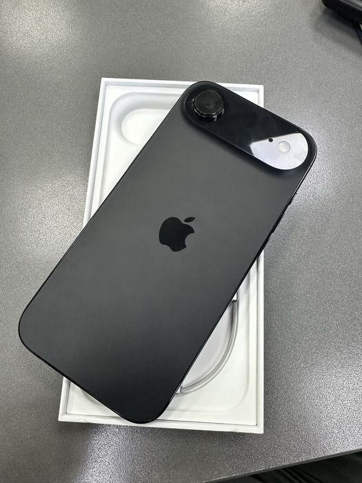 Iphone 17 air iphone 14pro max обменяю два телефона