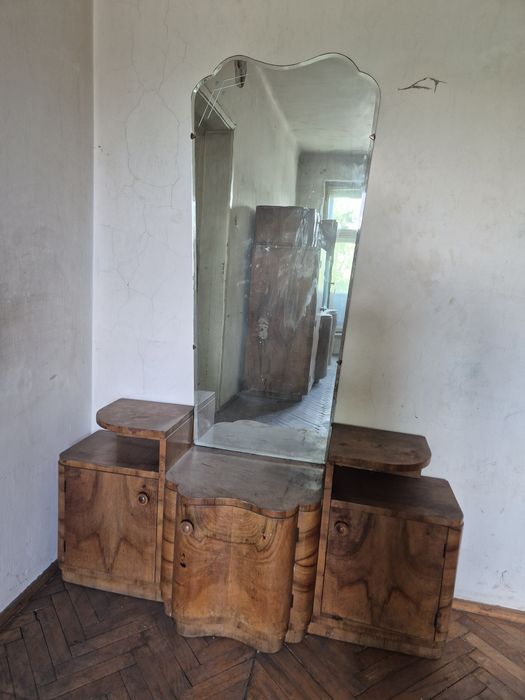Vând mobilier  vintage