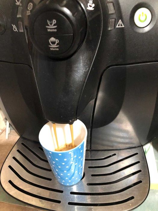 Espressor automat Philips HD8652 Seria 2100, 1l, 1400W,