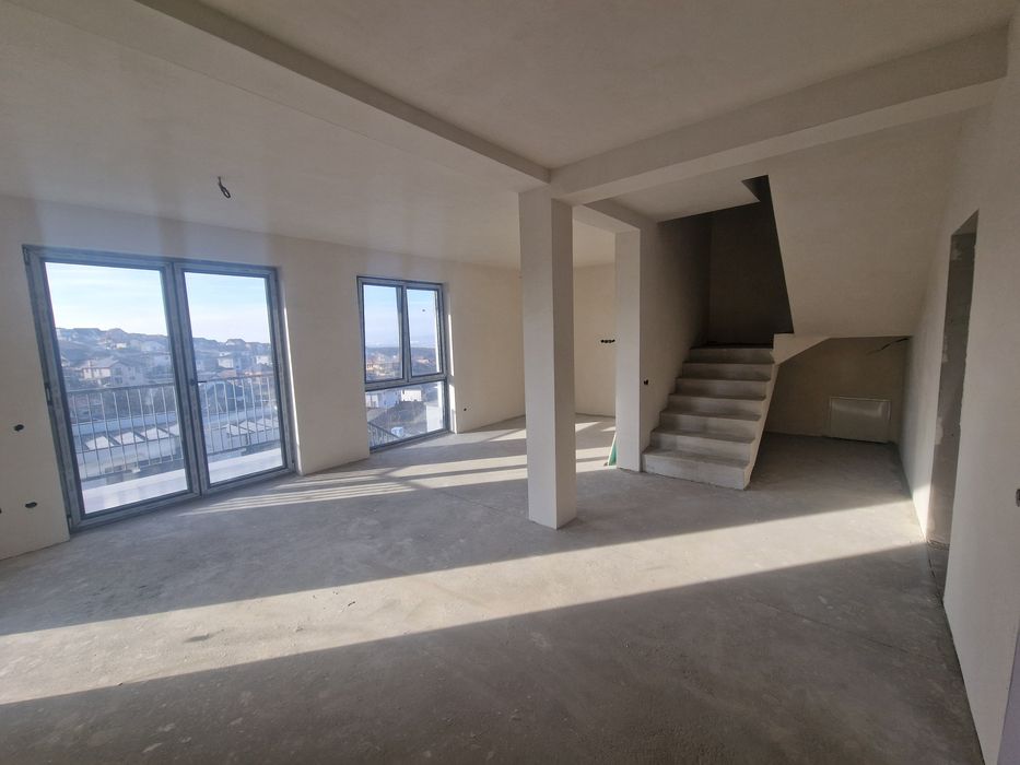 Se vinde unitate de duplex, Dezmir