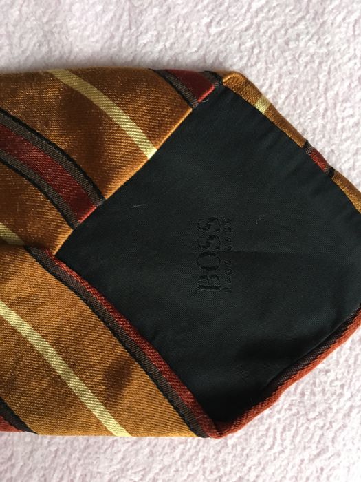 Boss вратовръзка