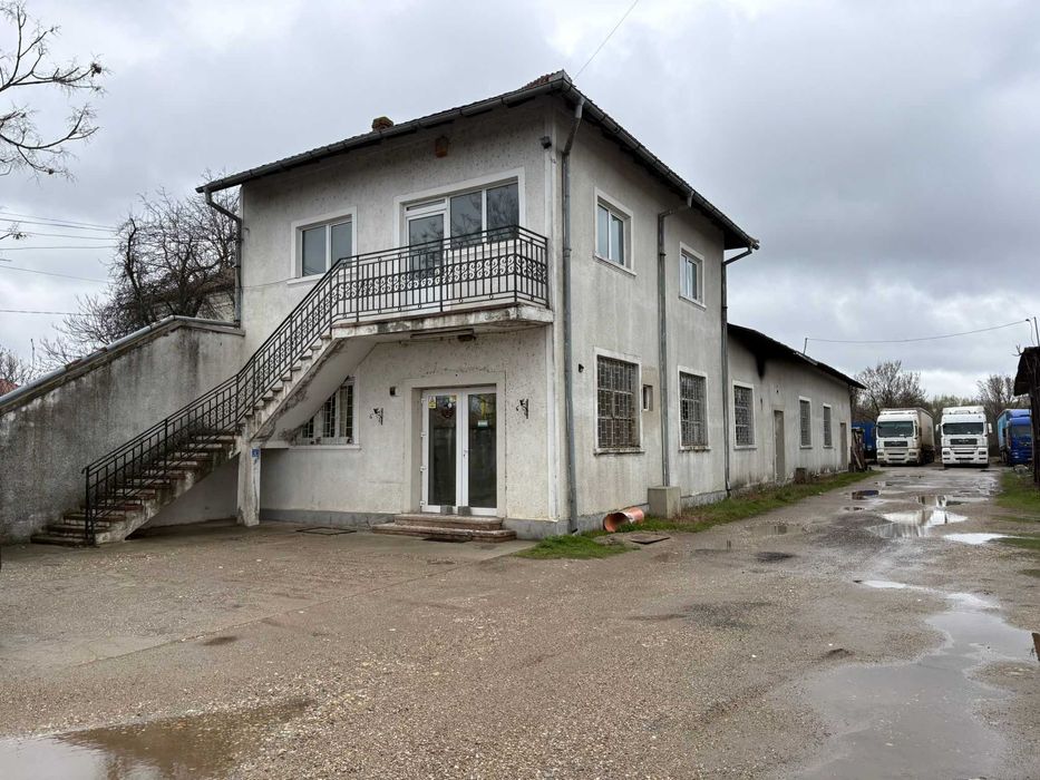 Depozit + teren de inchiriat / de vanzare