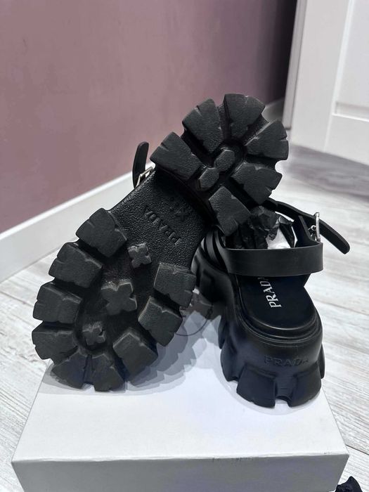Дамски сандали Prada - 37 номер