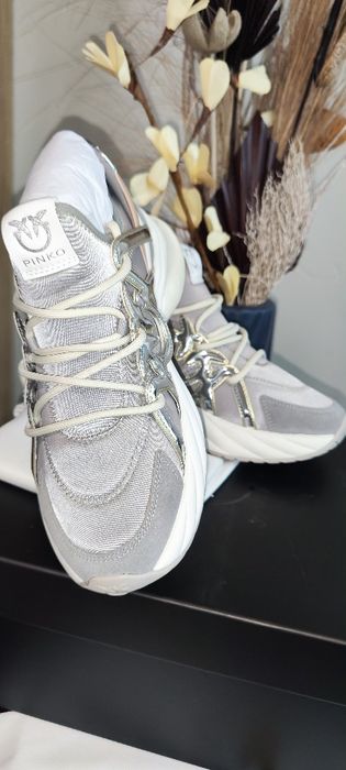 Нови маратонки PINKO Ariel