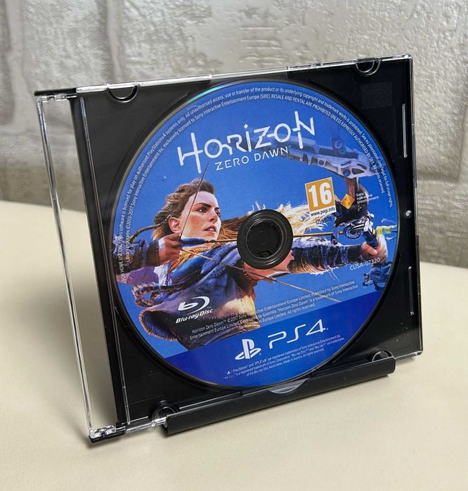 Продам игровую приставку PS5 с играми