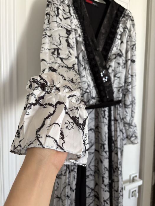 Платье нарядное очень красивое